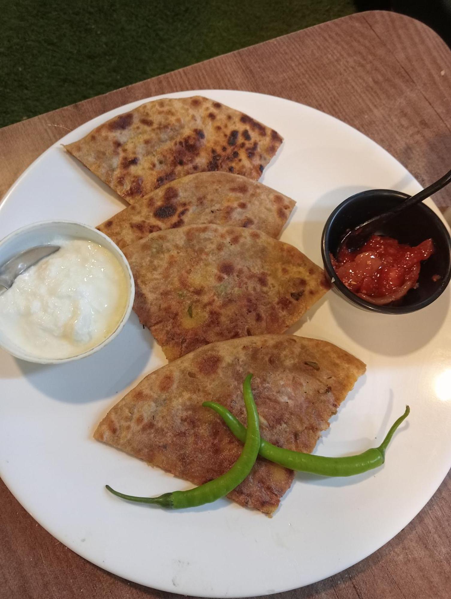 Hotel Avadh Palace, Subhash Bridge, Rto Circle, 阿穆达巴 外观 照片